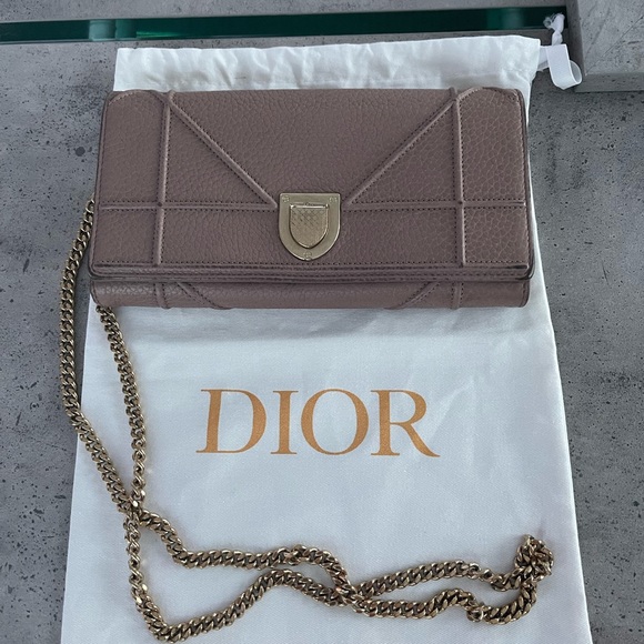 Dior clutch - Picture 2 of 6